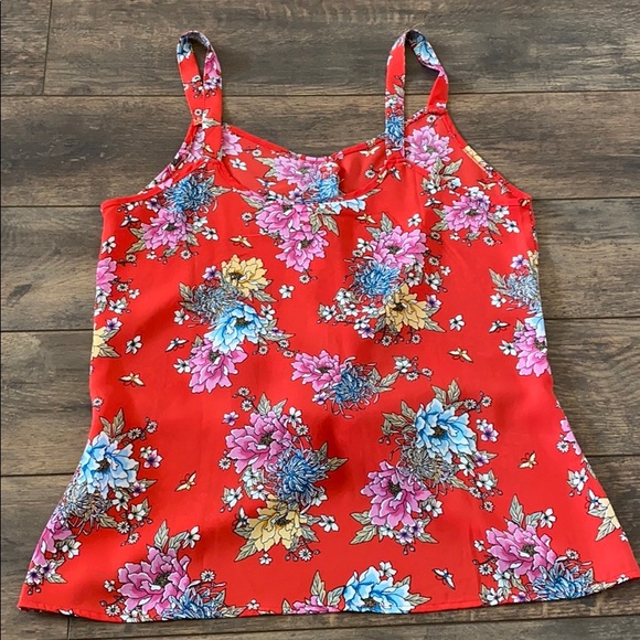NWOT Pink Rose M Red Floral Rouched Tank Top - Picture 5 of 7